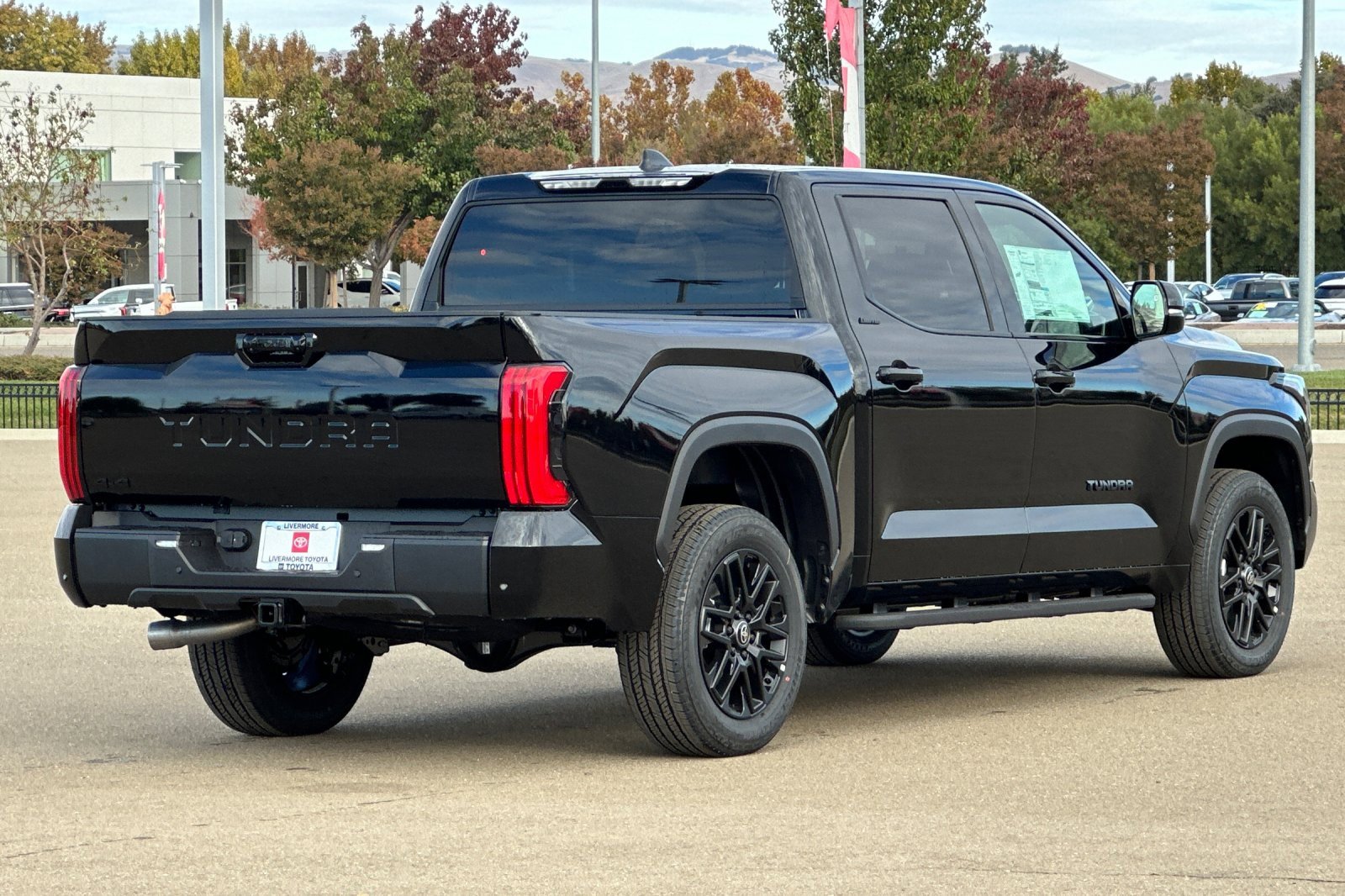 2025 Toyota Tundra Limited photo 3
