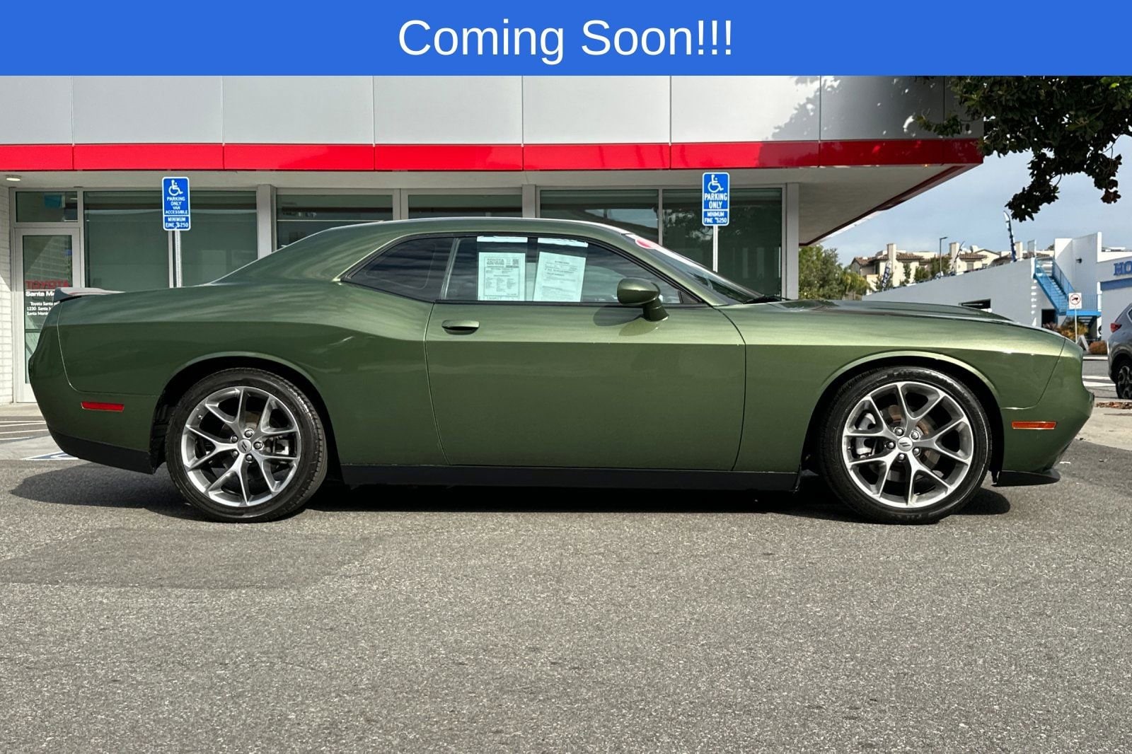 2022 Dodge Challenger GT photo 2