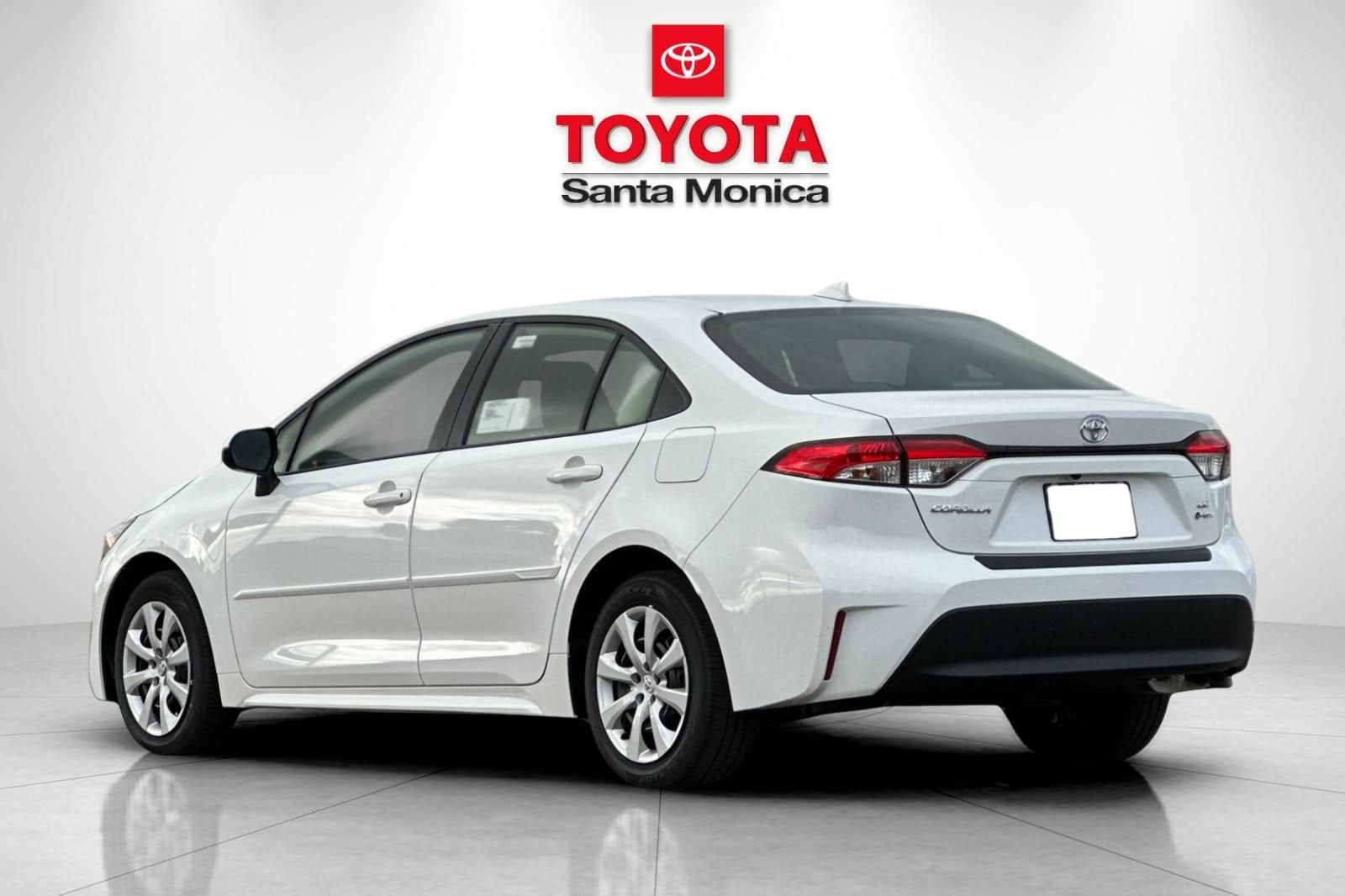 2026 Toyota Corolla Hybrid LE photo 4