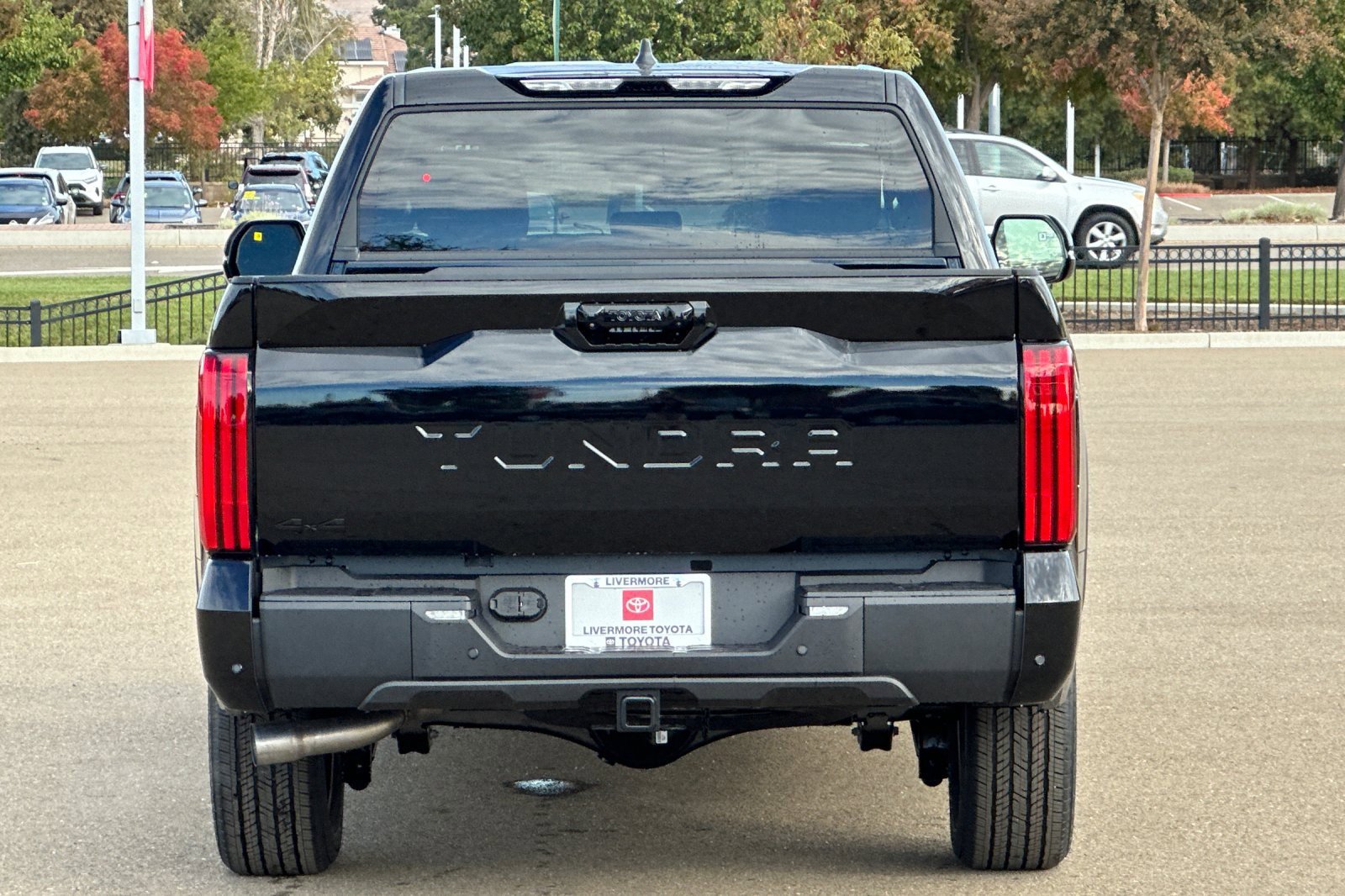 2025 Toyota Tundra Limited photo 4