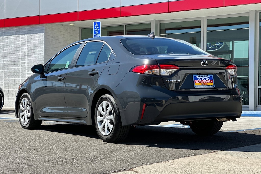 2024 Toyota Corolla LE photo 4
