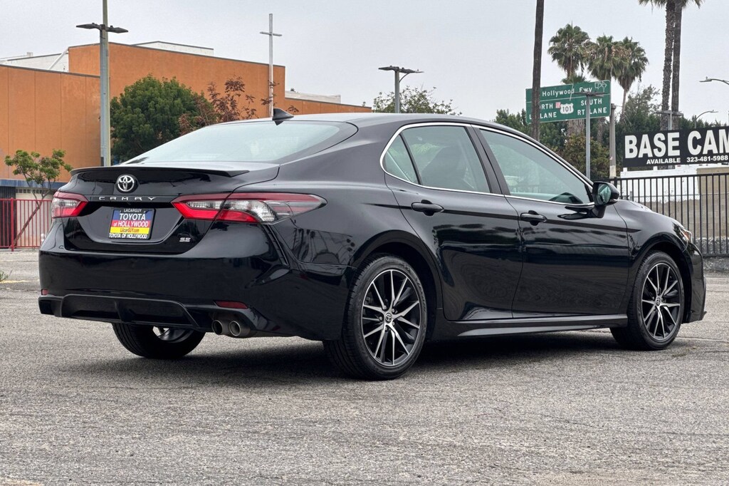 Used 2023 Toyota Camry SE Sedan