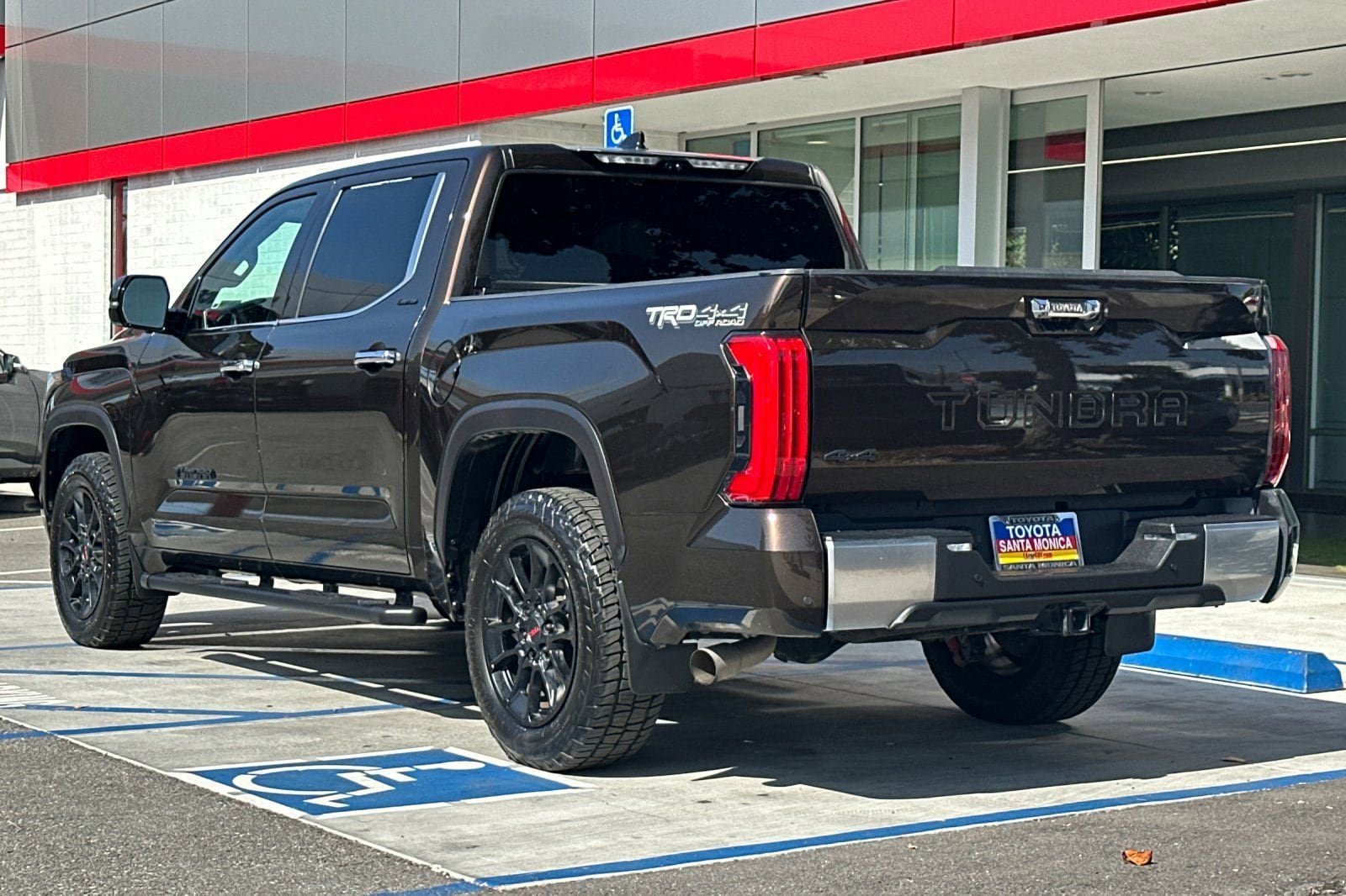 2023 Toyota Tundra Limited photo 5