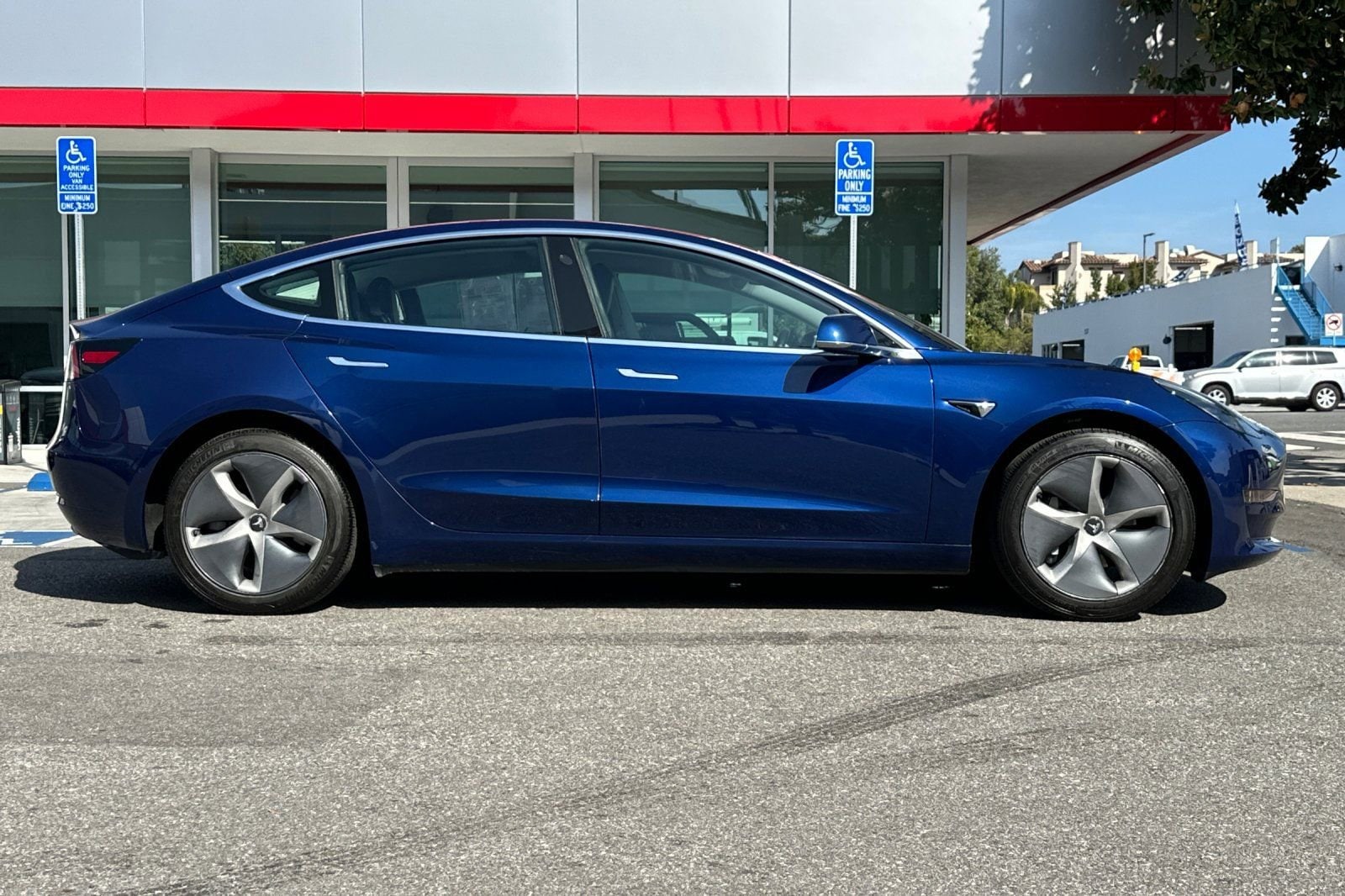 Used 2019 Tesla Model 3 Base with VIN 5YJ3E1EA2KF299422 for sale in Santa Monica, CA