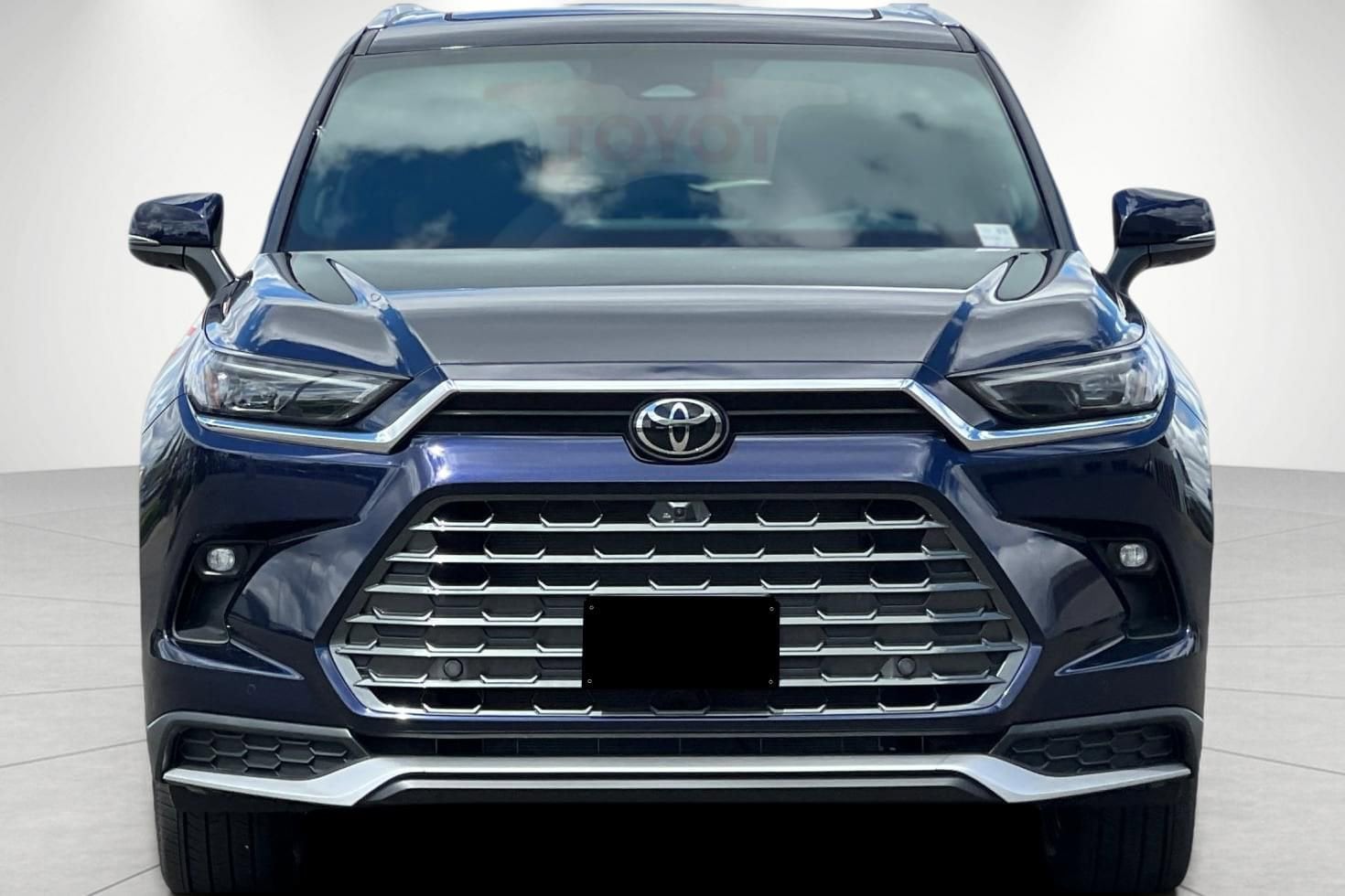 2026 Toyota Grand Highlander Hybrid MAX Platinum photo 6