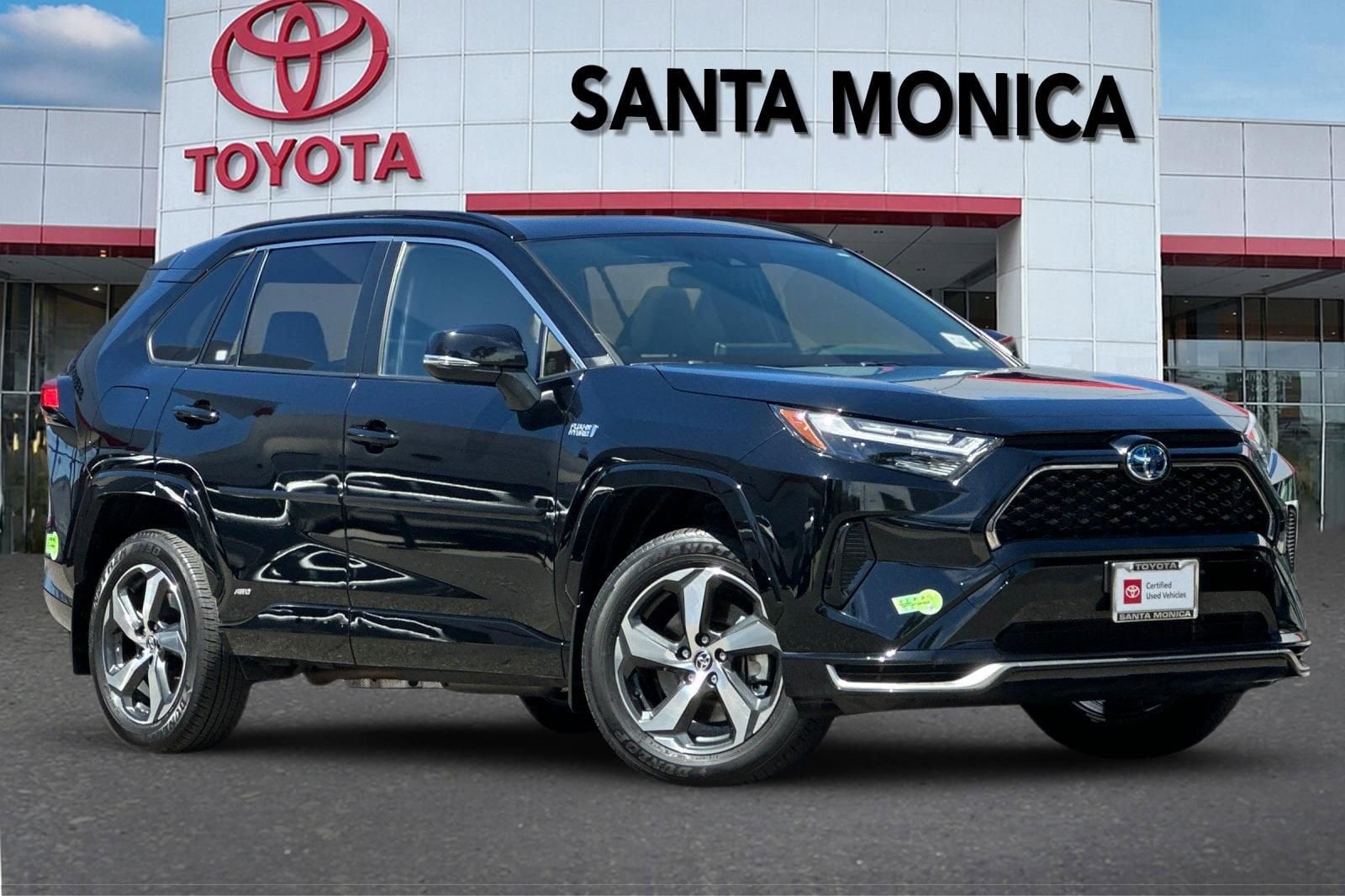 Used 2023 Toyota RAV4 SE with VIN JTMAB3FV4PD132961 for sale in Santa Monica, CA