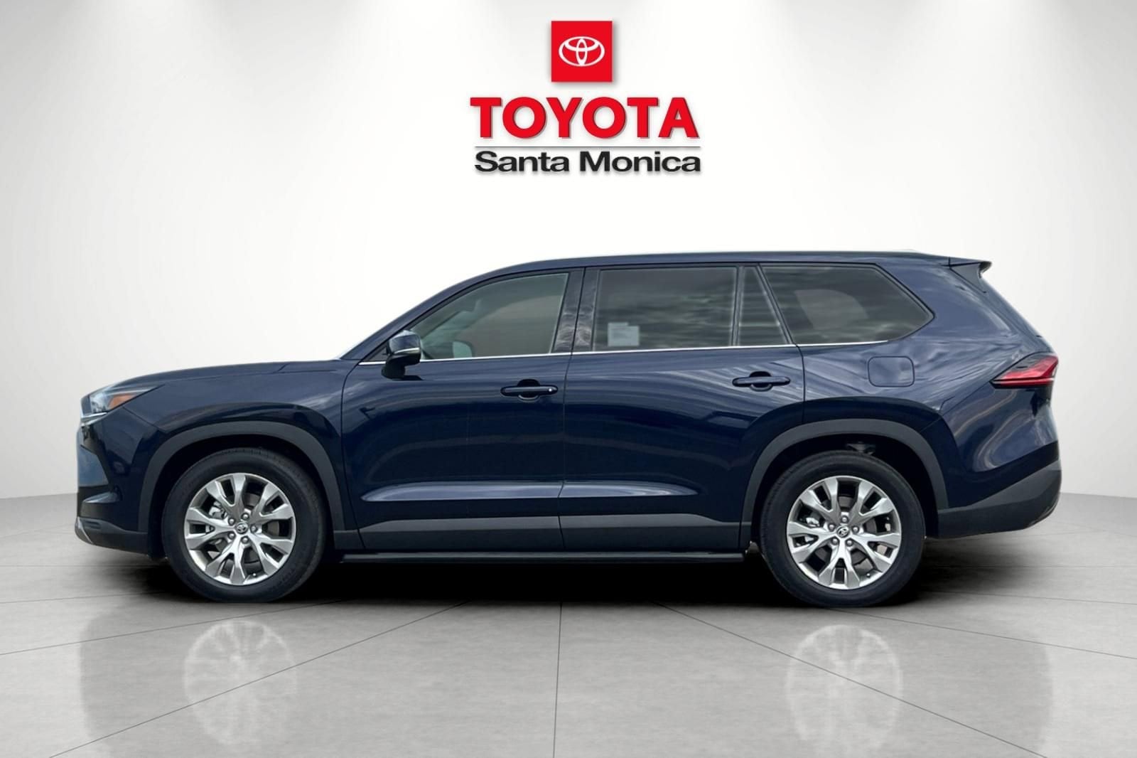 2026 Toyota Grand Highlander Hybrid Limited photo 3