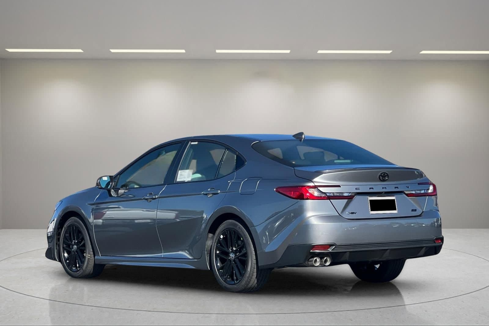 2026 Toyota Camry SE photo 5