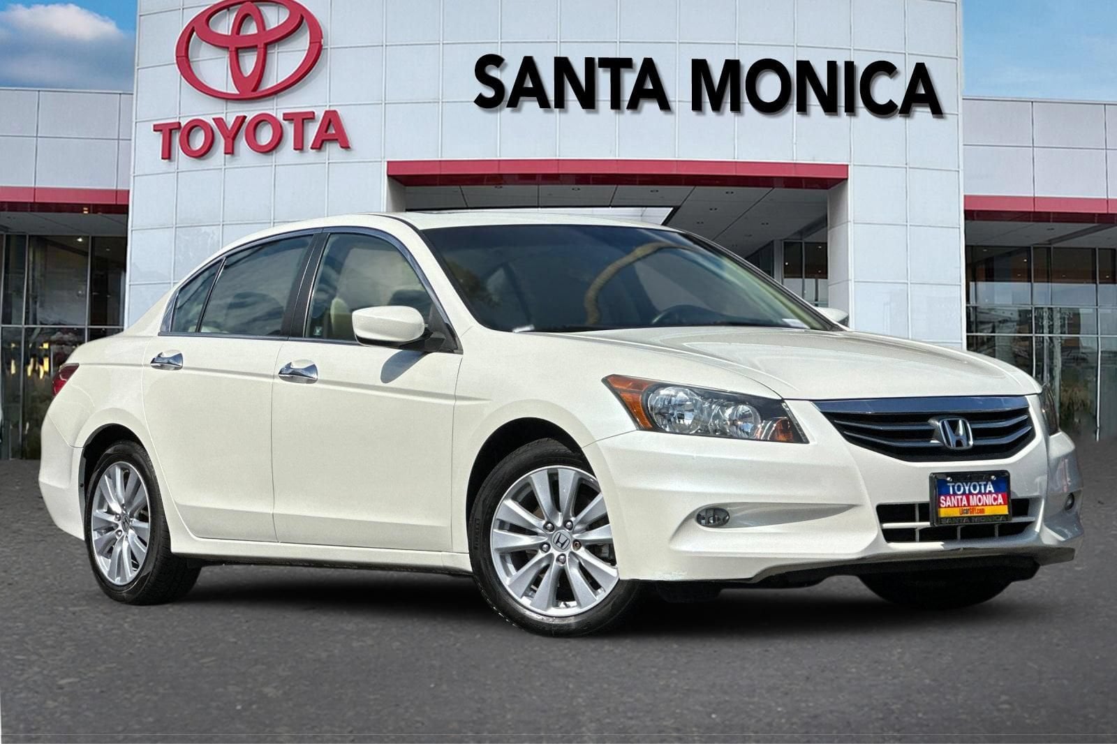 Used 2011 Honda Accord EX-L V6 with VIN 1HGCP3F80BA009304 for sale in Santa Monica, CA