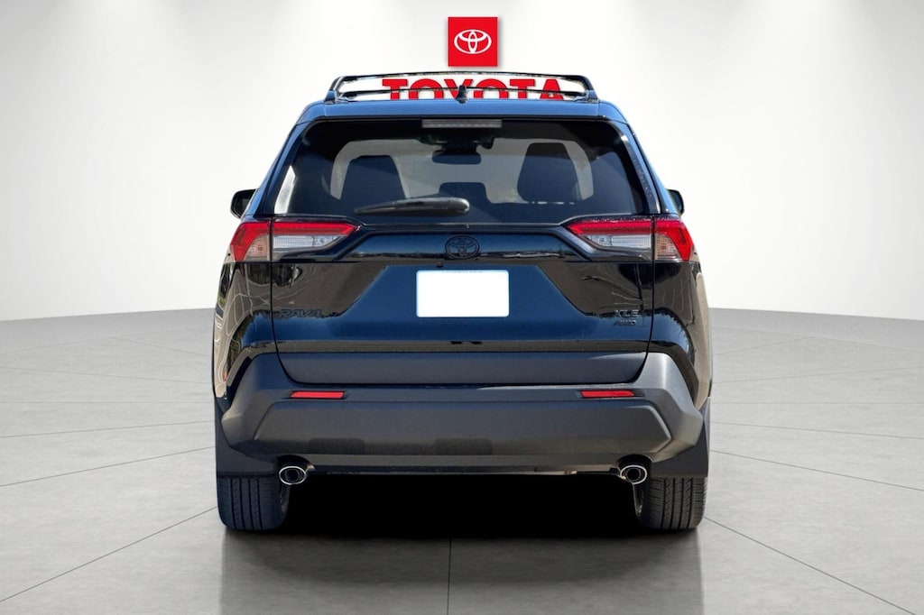 2025 Toyota RAV4 XLE Premium photo 4