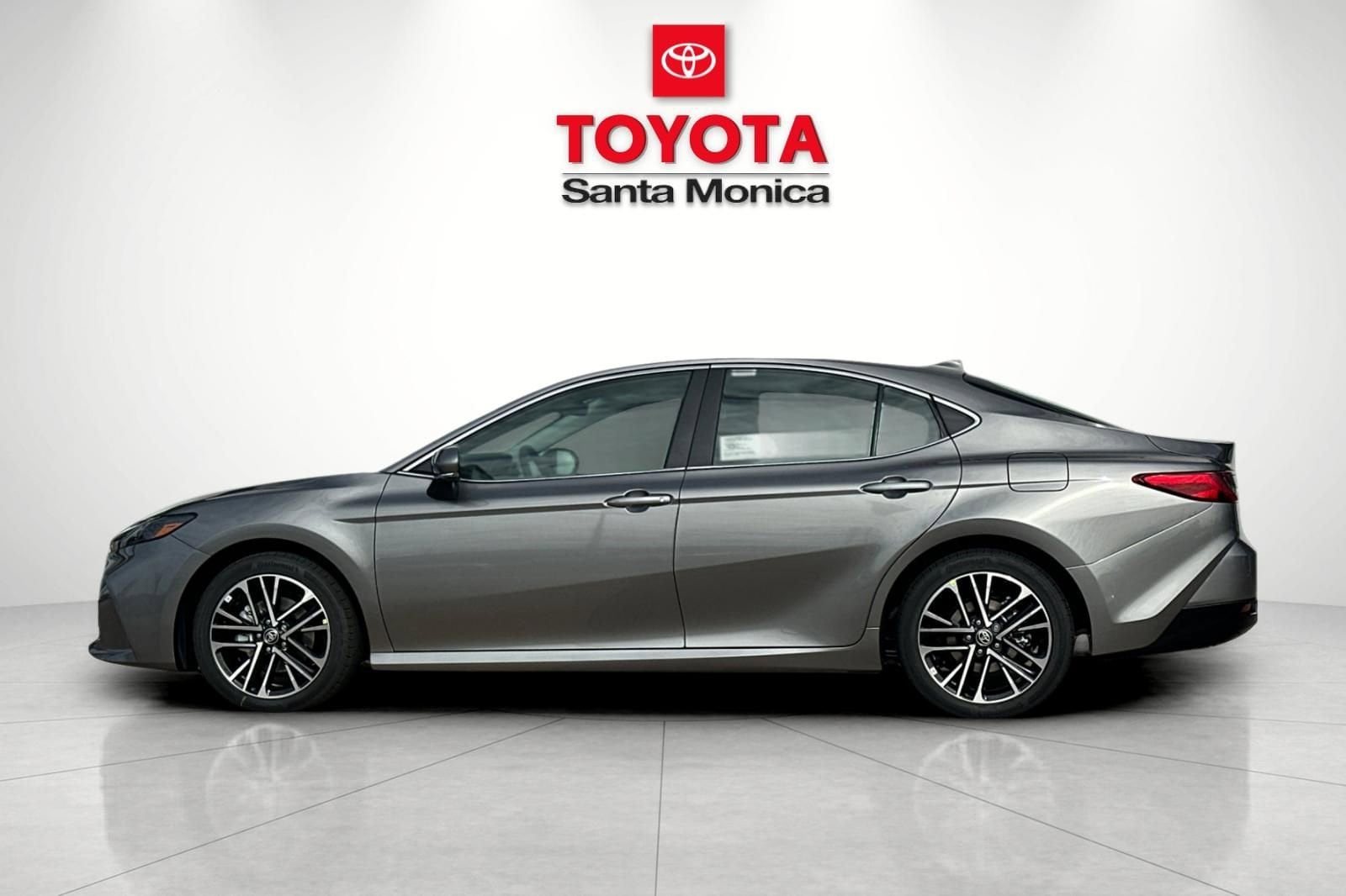 2026 Toyota Camry XLE photo 3