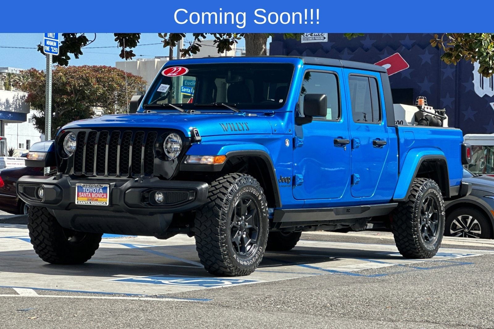 2022 Jeep Gladiator Willys photo 3