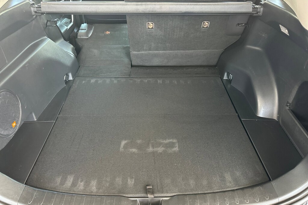 2021 Toyota RAV4 XLE Premium photo 13