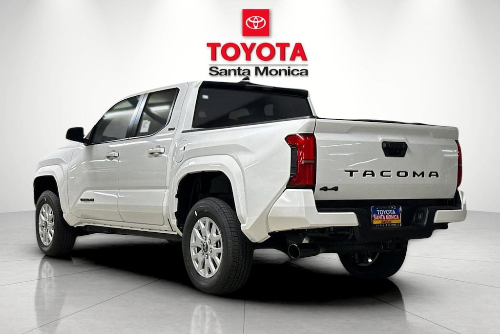 2025 Toyota Tacoma SR5 4x4 Double Cab photo 4