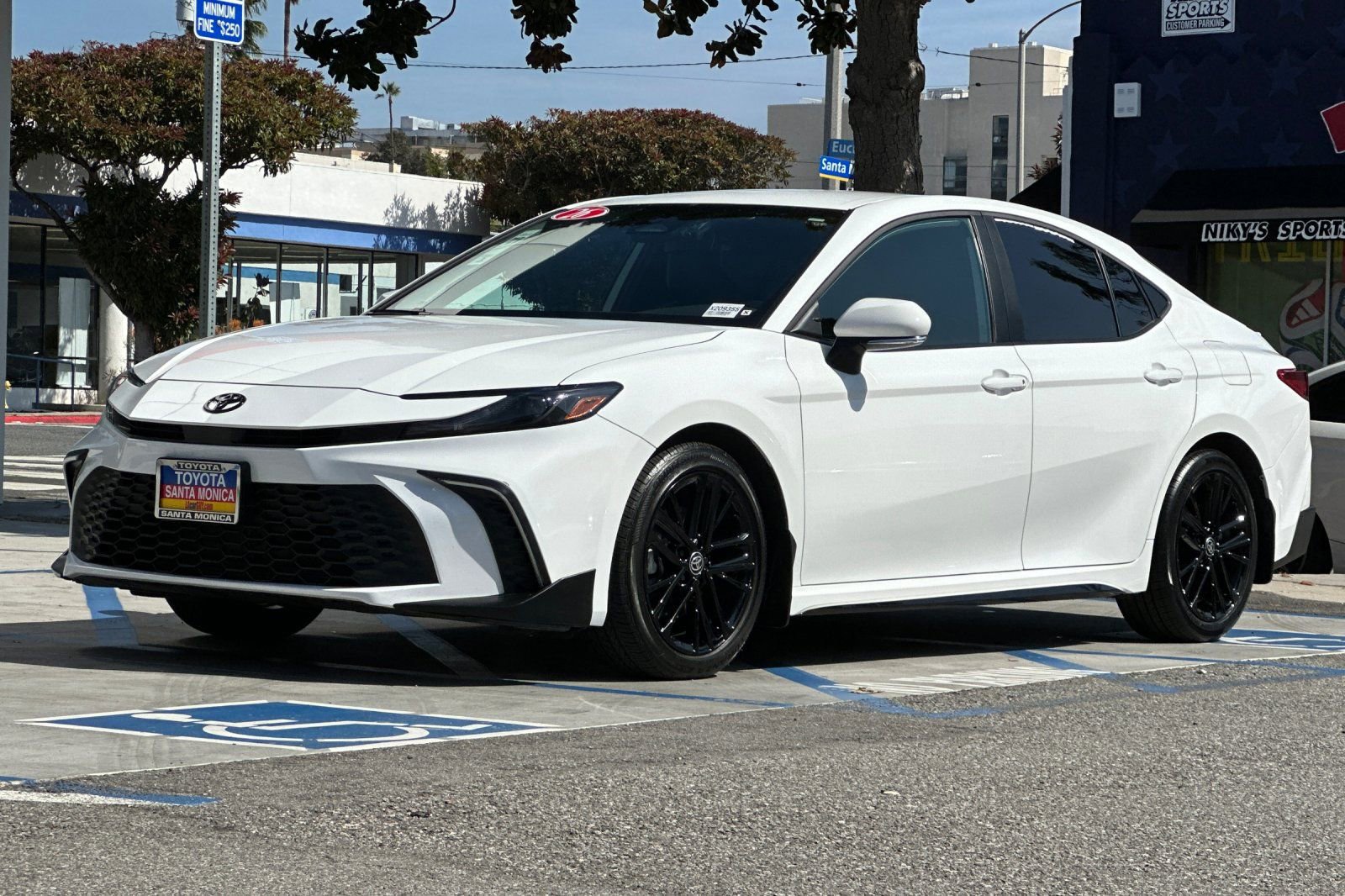 2026 Toyota Camry SE photo 6