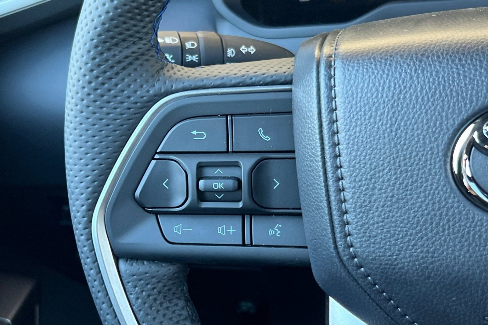 2026 Toyota Sequoia Platinum - Photo 28