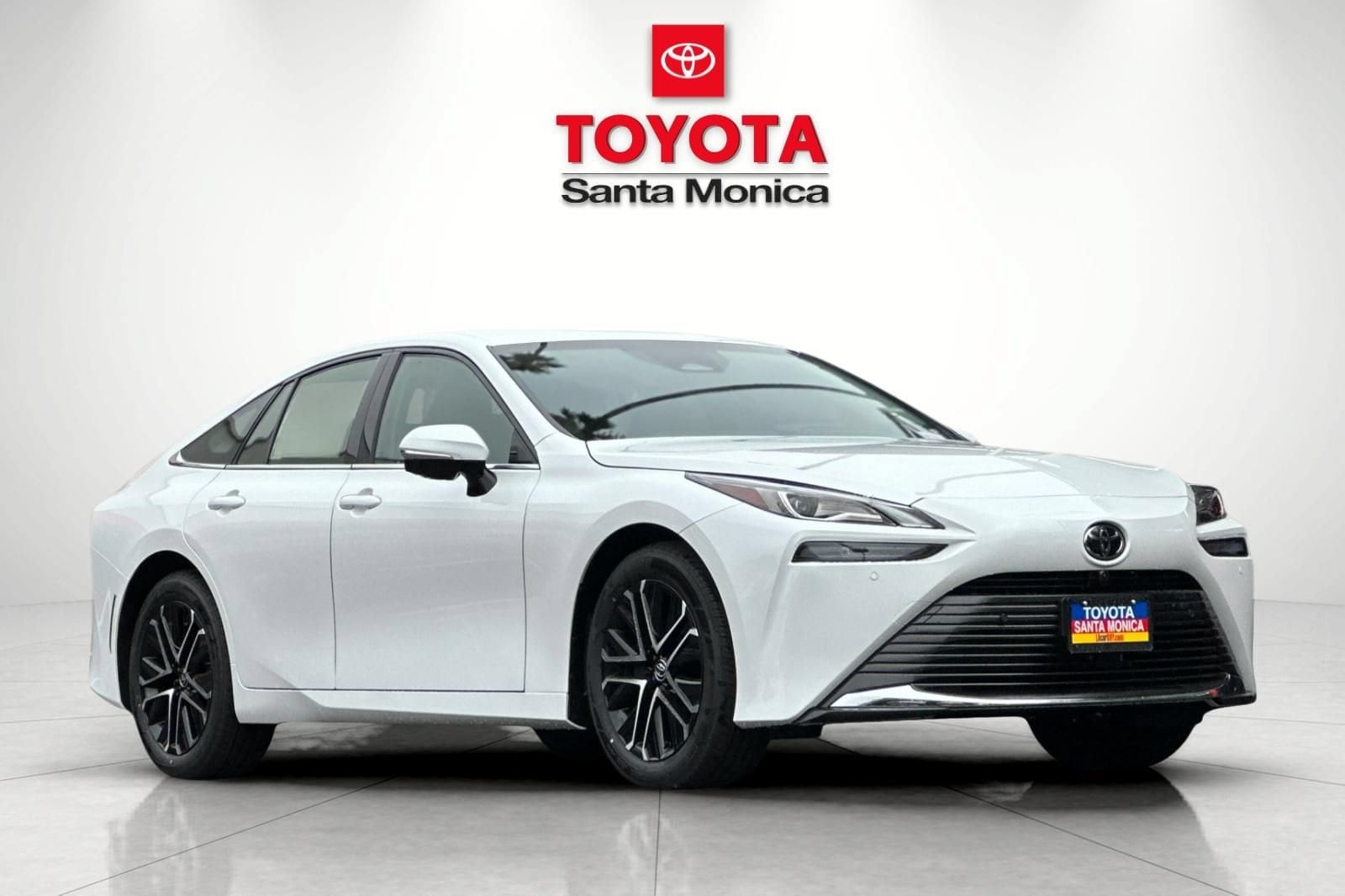 2026 Toyota Mirai XLE's photo