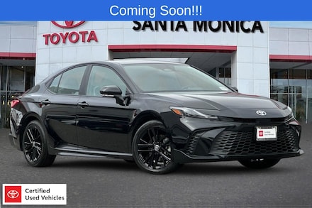 2025 Toyota Camry SE Sedan