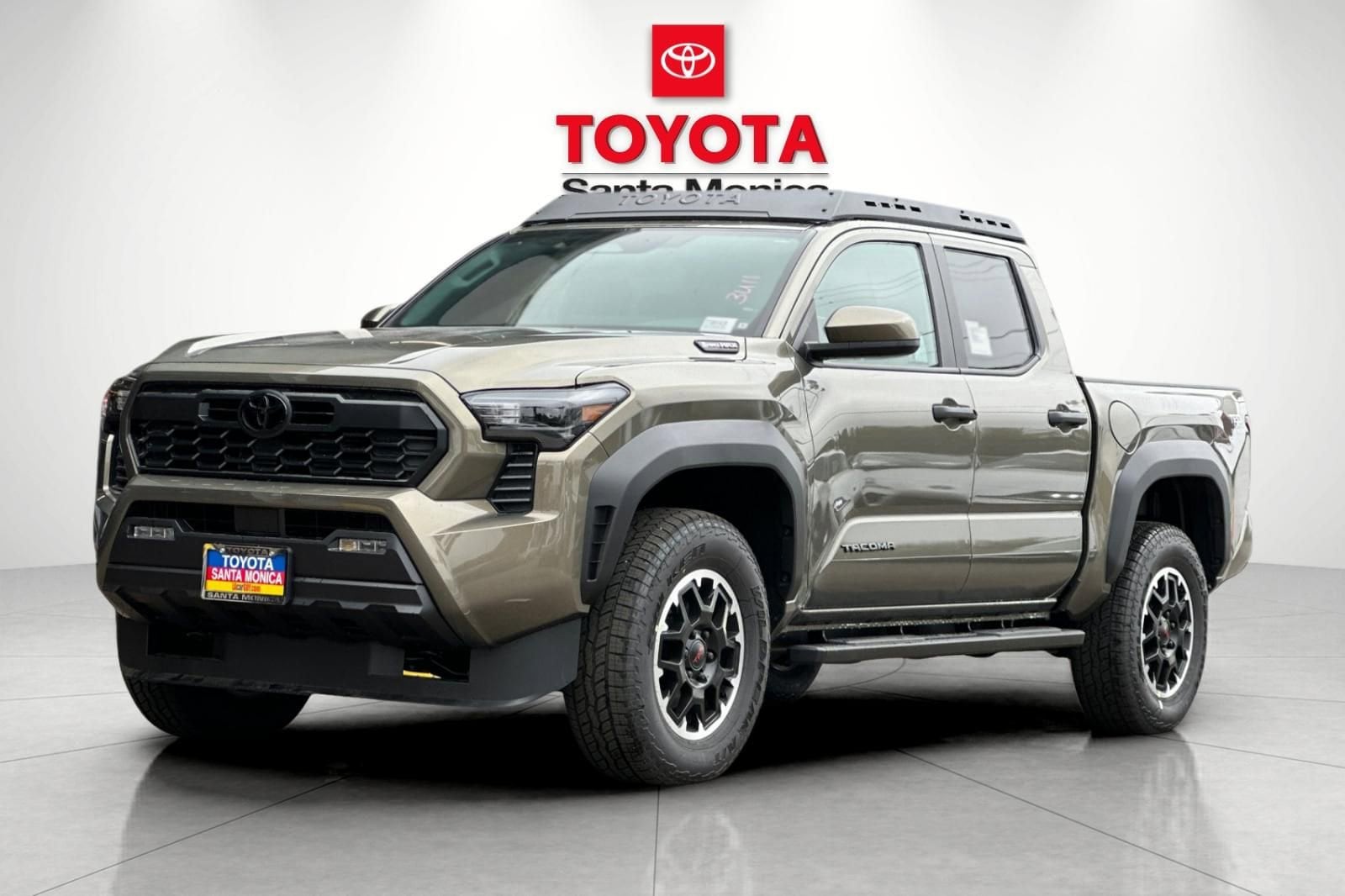 2026 Toyota Tacoma i-FORCE MAX TRD Off-Road photo 5