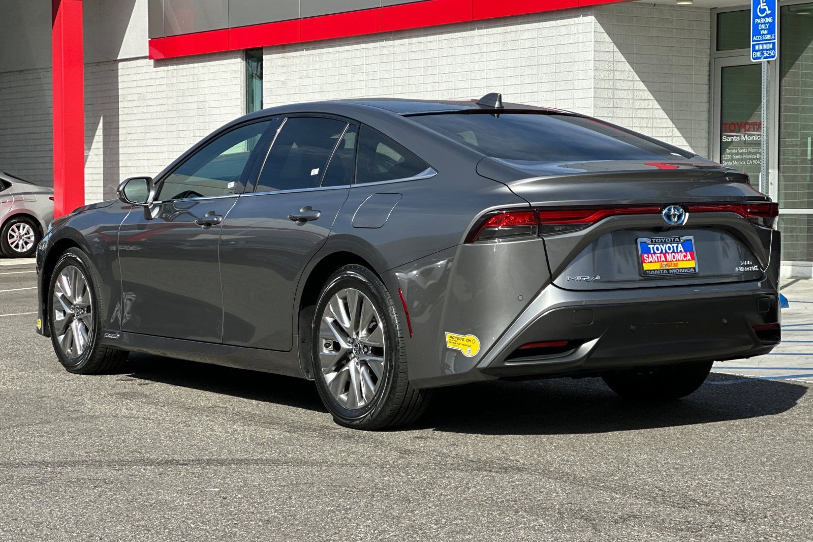 2021 Toyota Mirai XLE photo 5