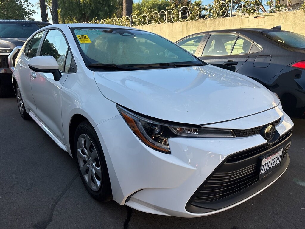 Used 2025 Toyota Corolla LE Sedan