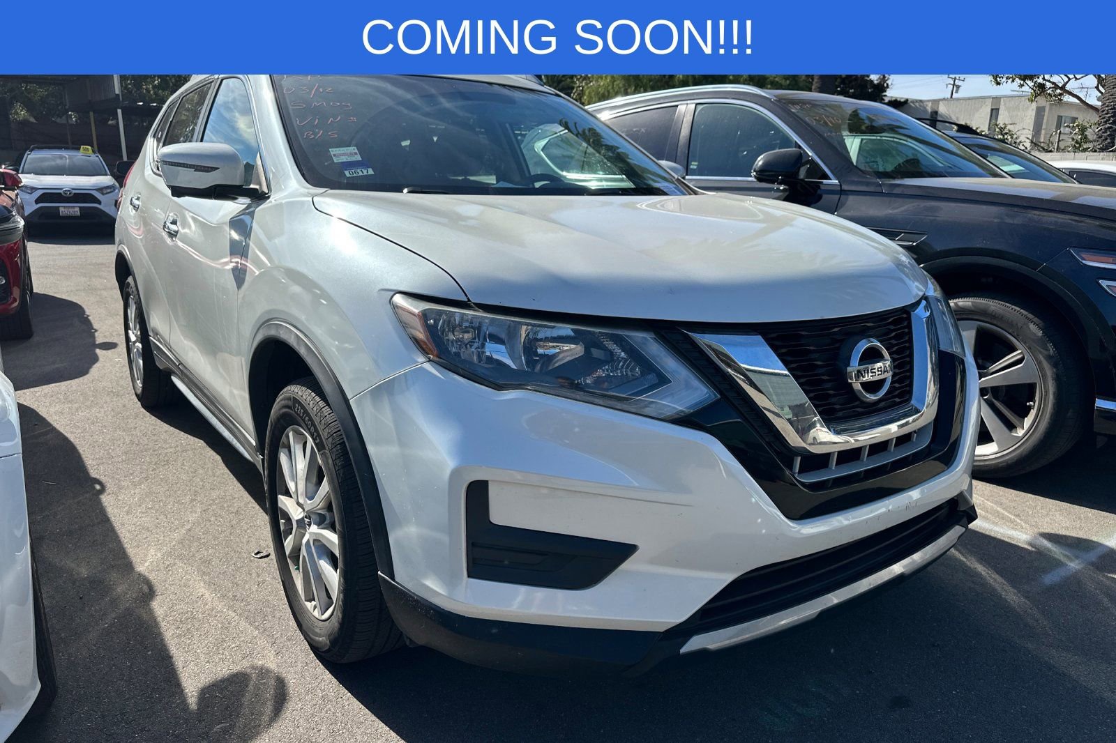Used 2017 Nissan Rogue SV with VIN 5N1AT2MV3HC769787 for sale in Santa Monica, CA