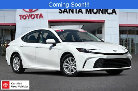 2025 Toyota Camry LE Sedan