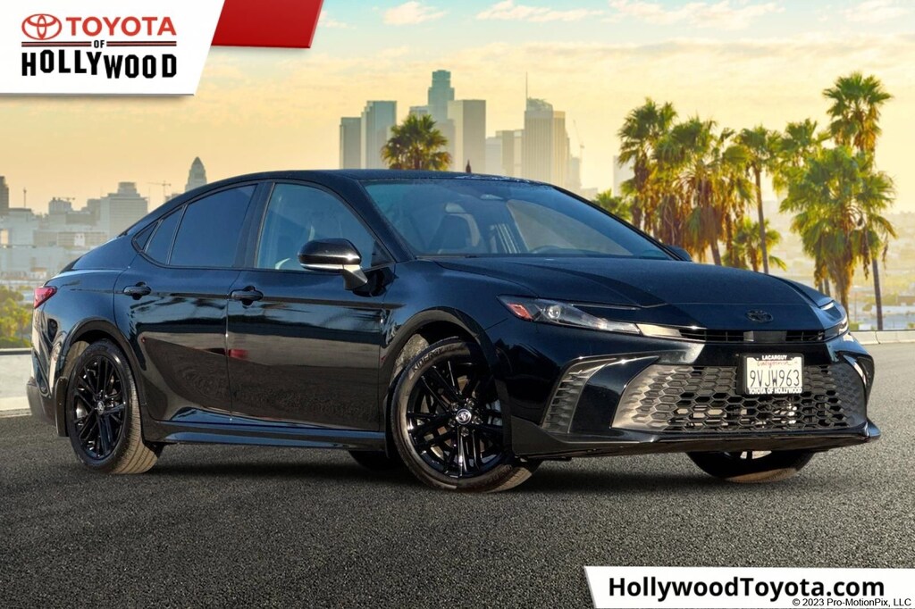 Used 2025 Toyota Camry SE Sedan