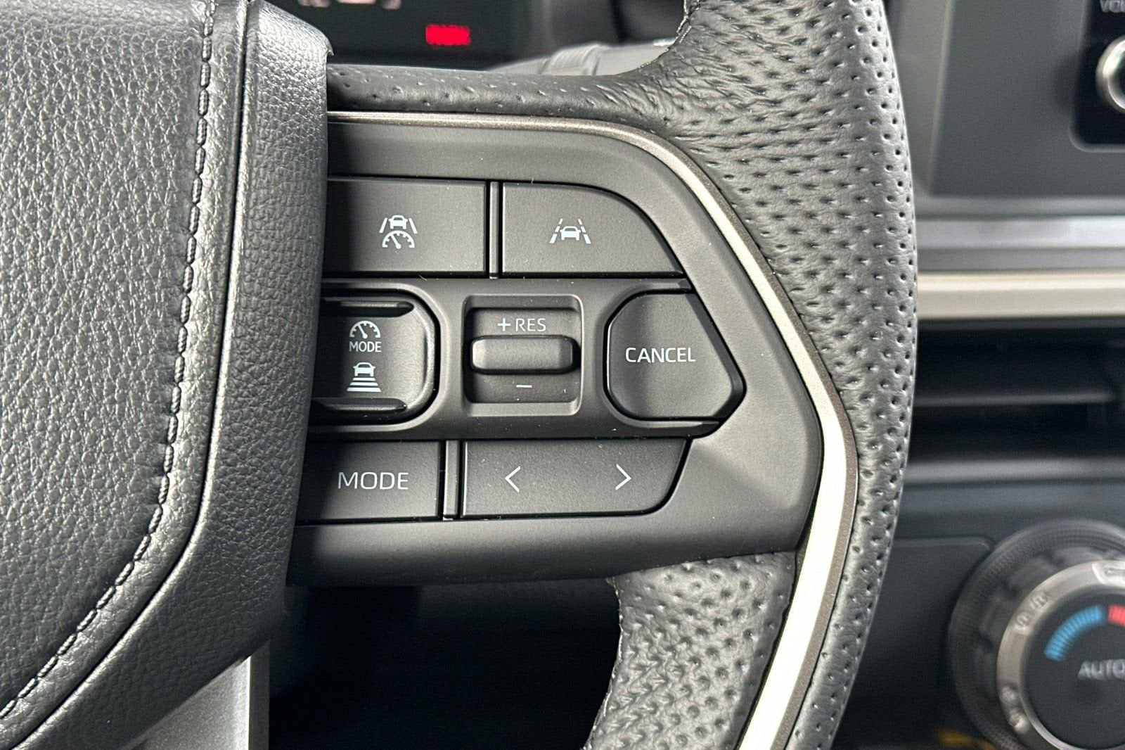 2025 Toyota Tacoma SR5 - Photo 26