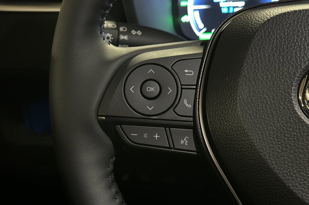 2025 Toyota RAV4 Hybrid XSE photo 26
