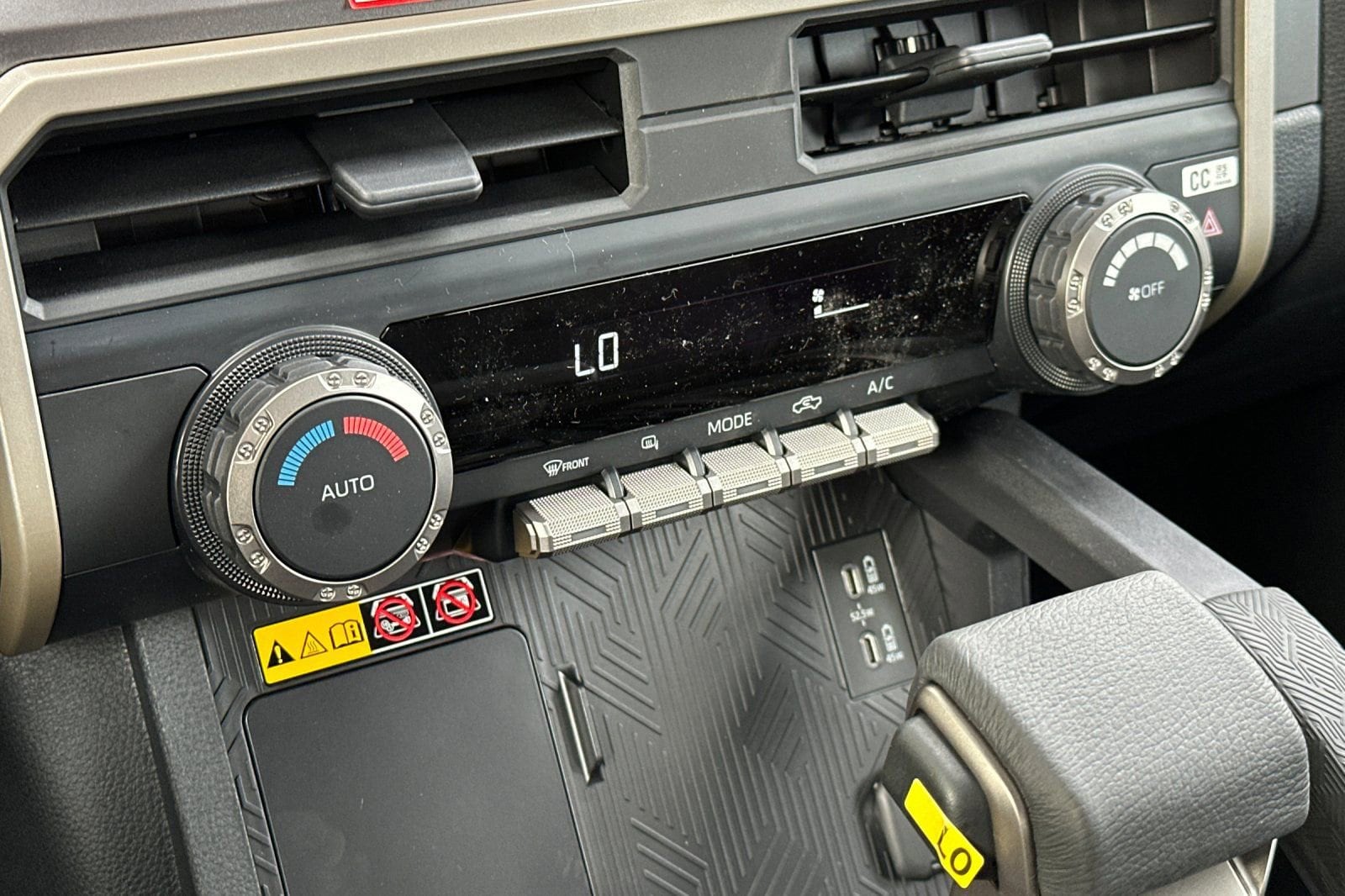 2025 Toyota Tacoma SR5 - Photo 21