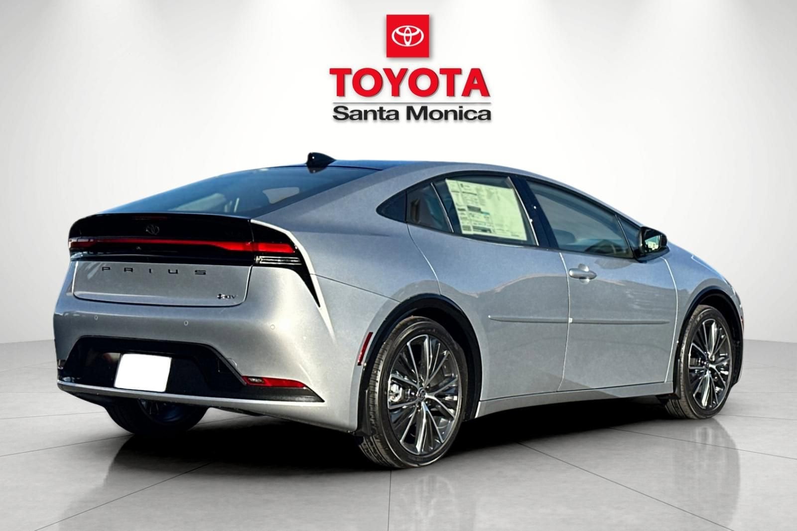 2026 Toyota Prius XLE photo 2