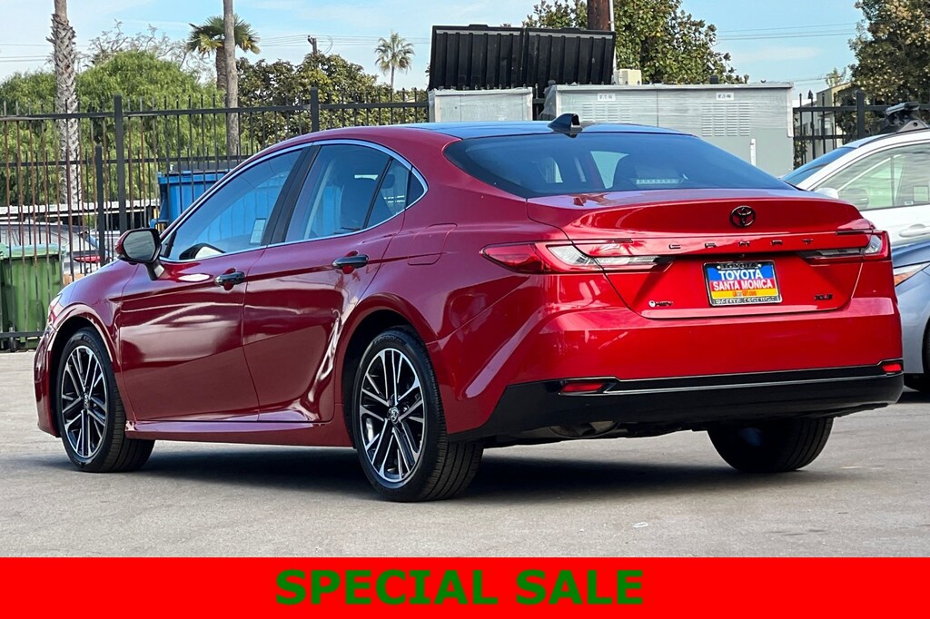2025 Toyota Camry XLE photo 4
