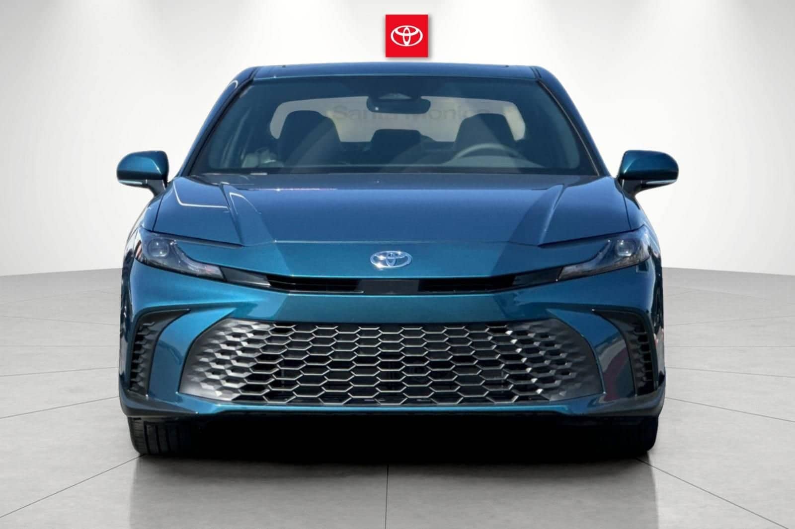 2026 Toyota Camry SE photo 6