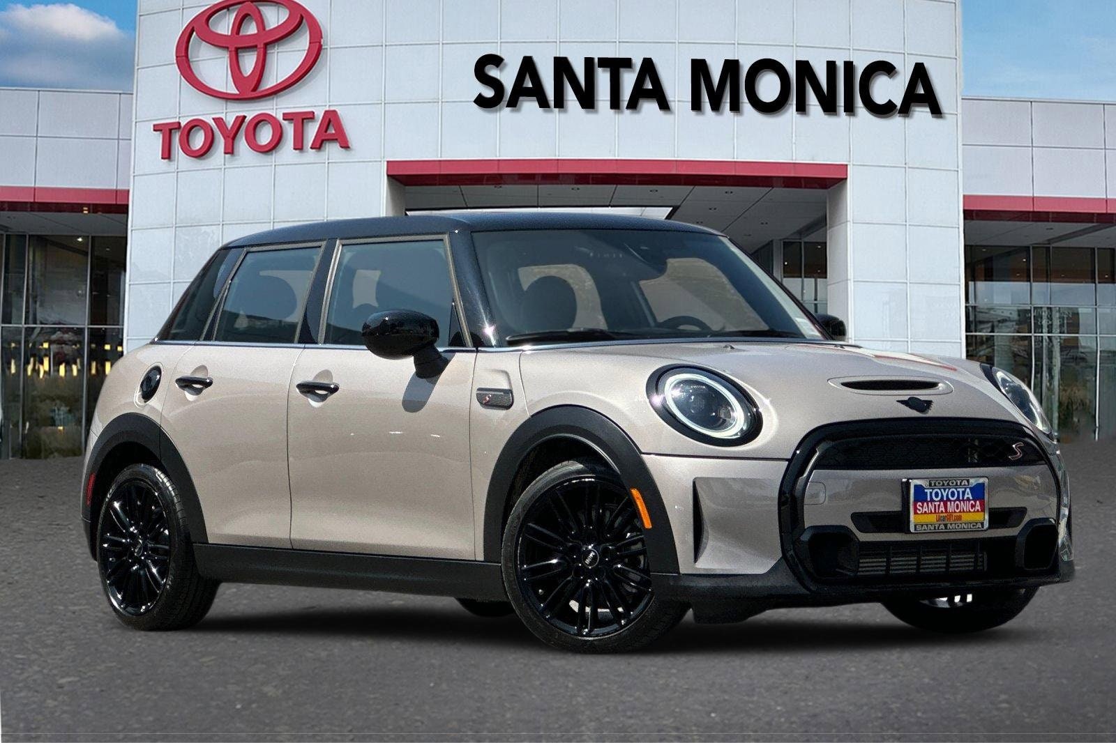2022 MINI Hardtop 4 Door