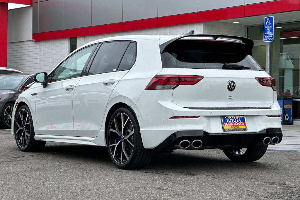 2024 Volkswagen Golf R photo 4