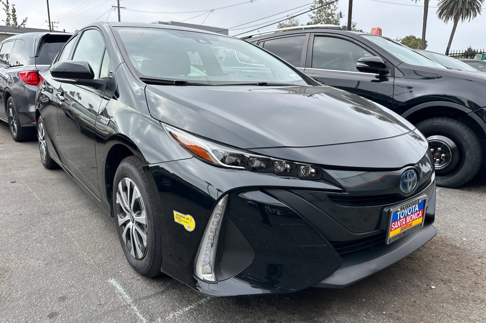 2022 Toyota Prius Prime XLE photo 2