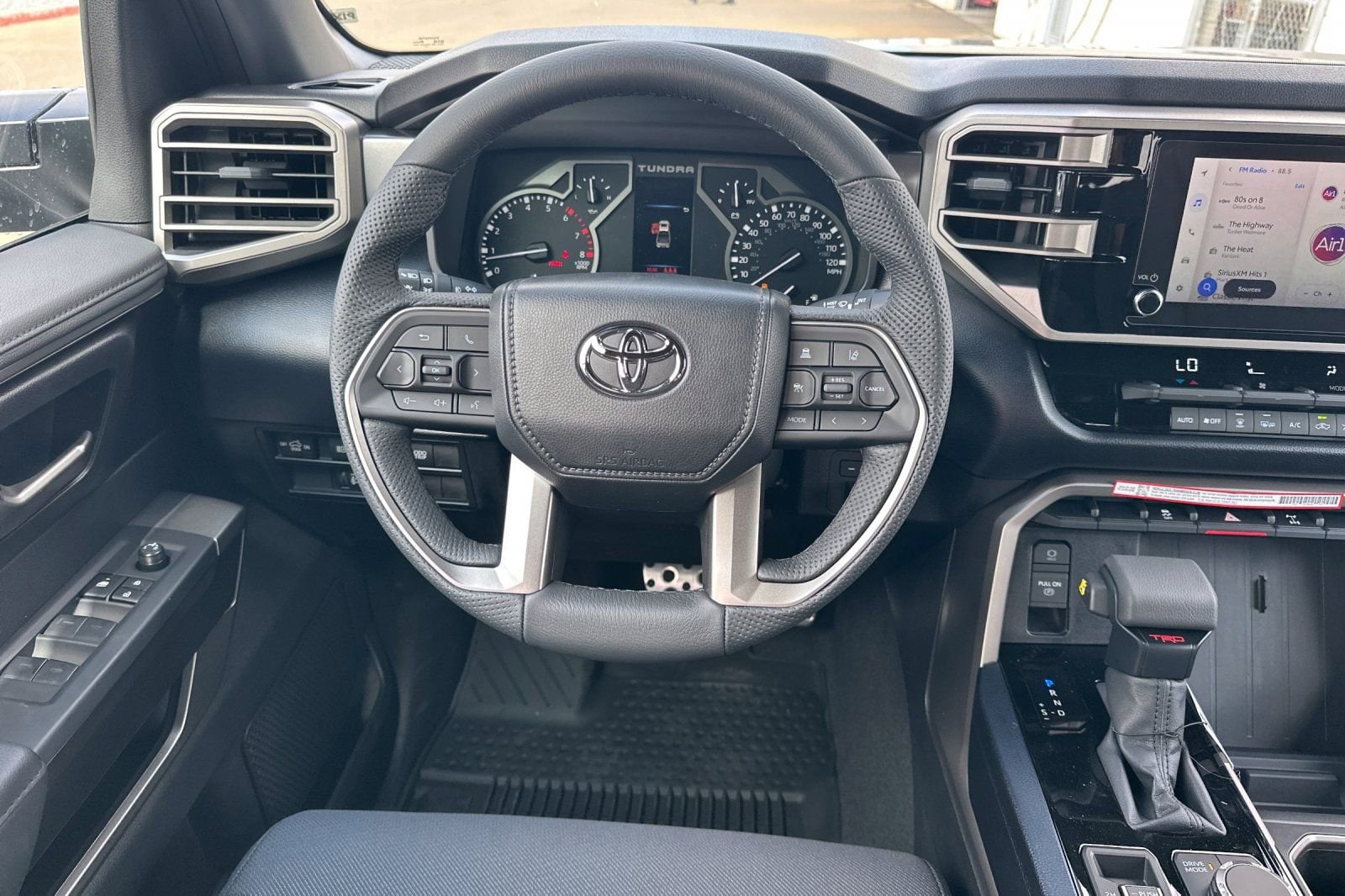2026 Toyota Tundra SR5 - Photo 14
