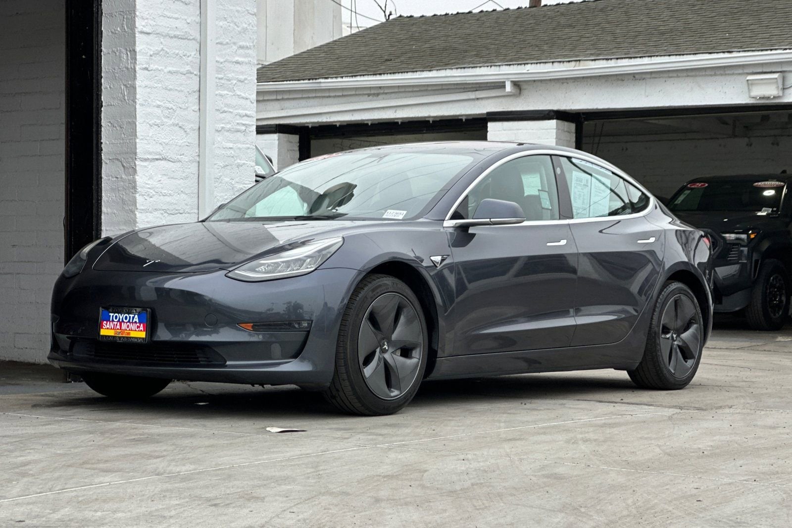 2018 Tesla Model 3 Long Range photo 3