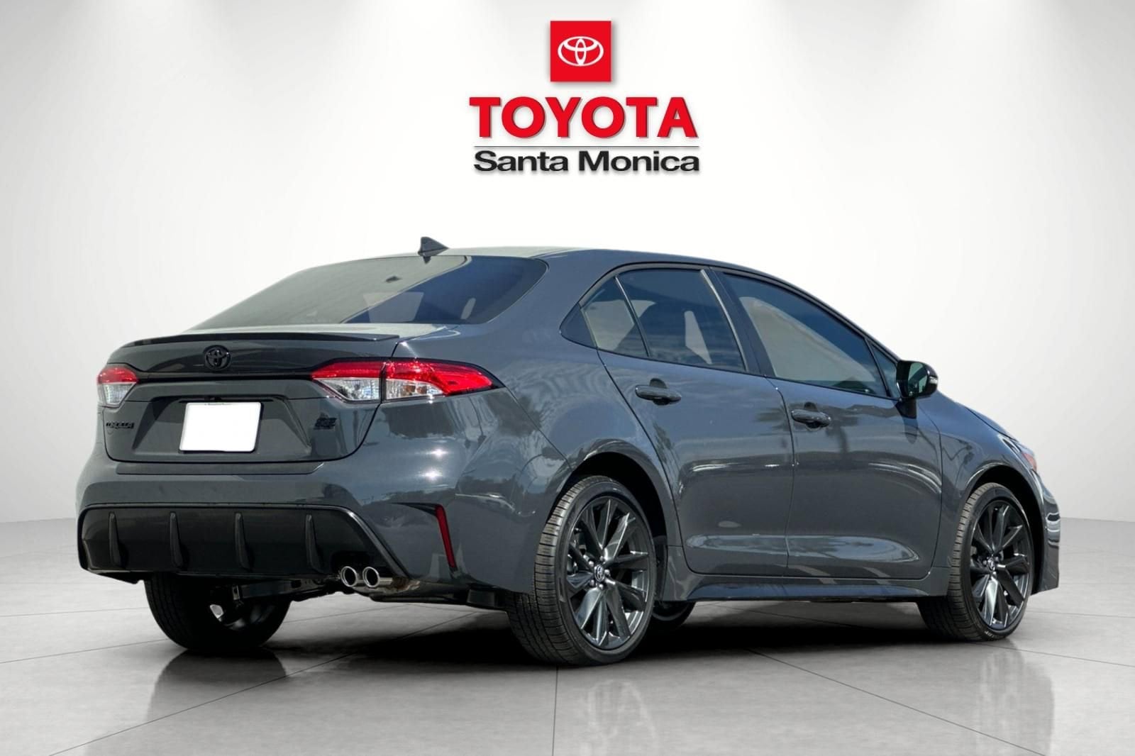 2026 Toyota Corolla SE photo 2