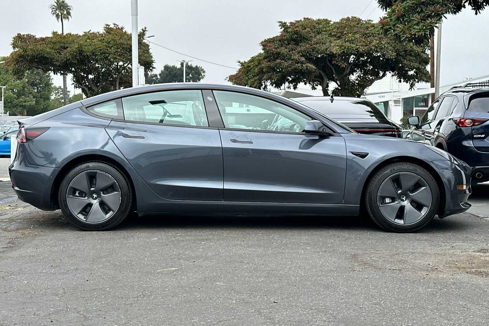 Used 2022 Tesla Model 3 Base with VIN 5YJ3E1EA3NF316264 for sale in Santa Monica, CA