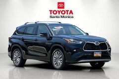 2025 Toyota Highlander Platinum SUV