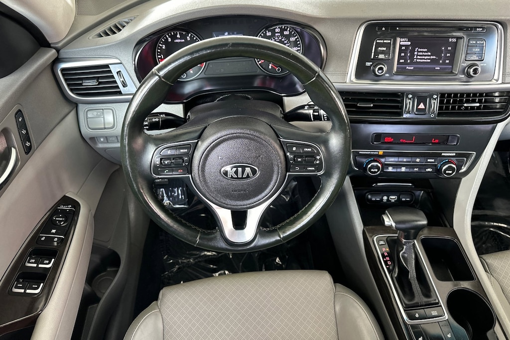 2016 Kia Optima EX photo 13