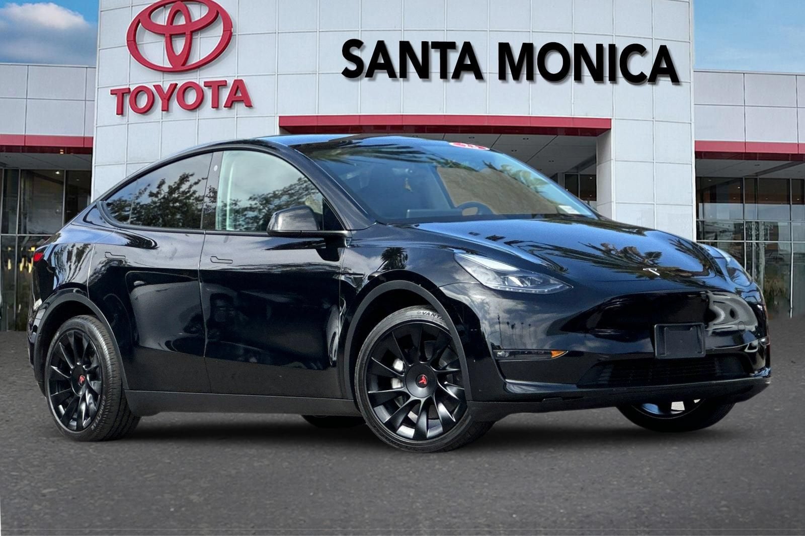 Used 2023 Tesla Model Y Long Range with VIN 7SAYGDEE8PF753428 for sale in Santa Monica, CA