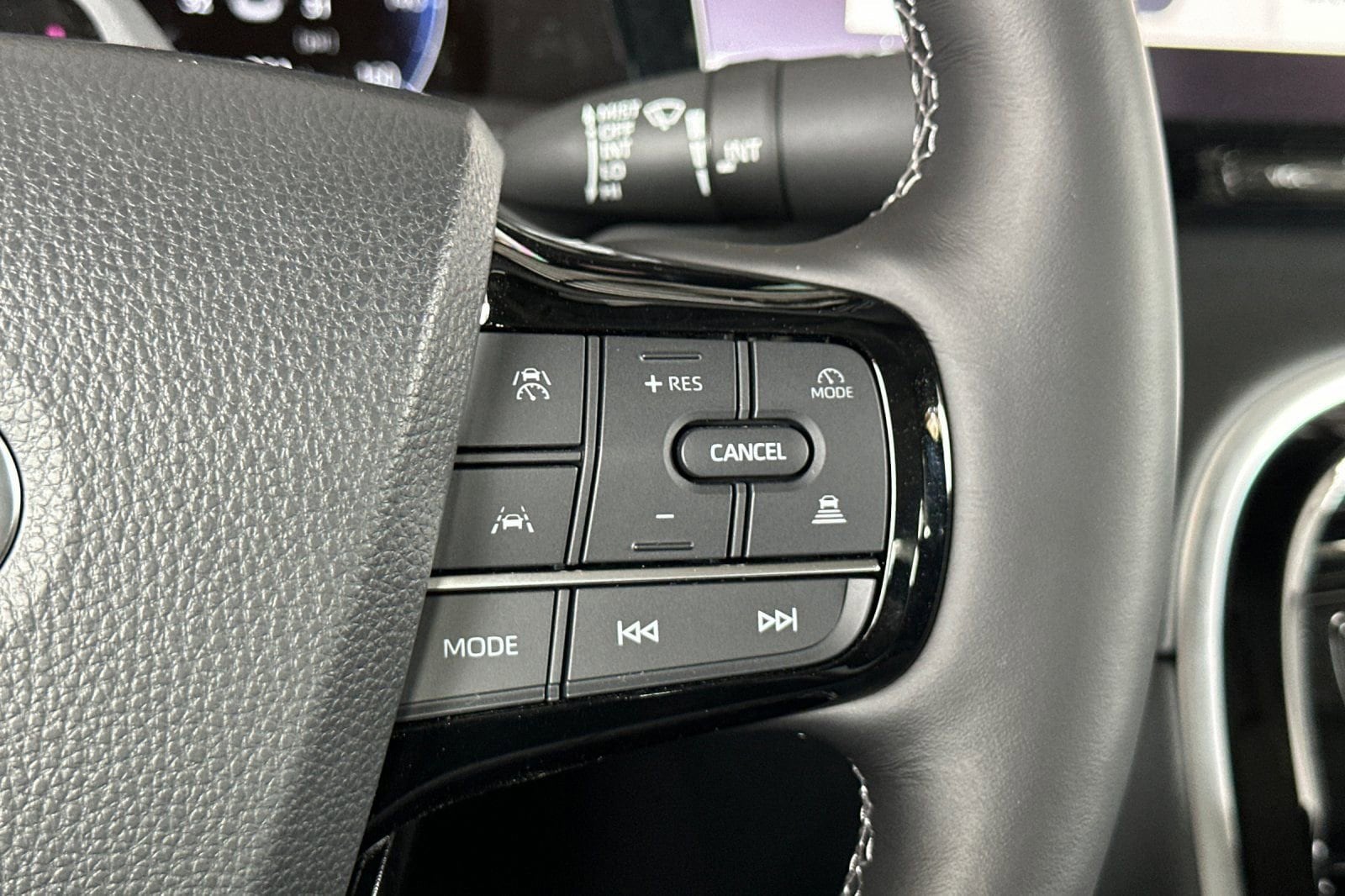 2025 Toyota Mirai XLE - Photo 28