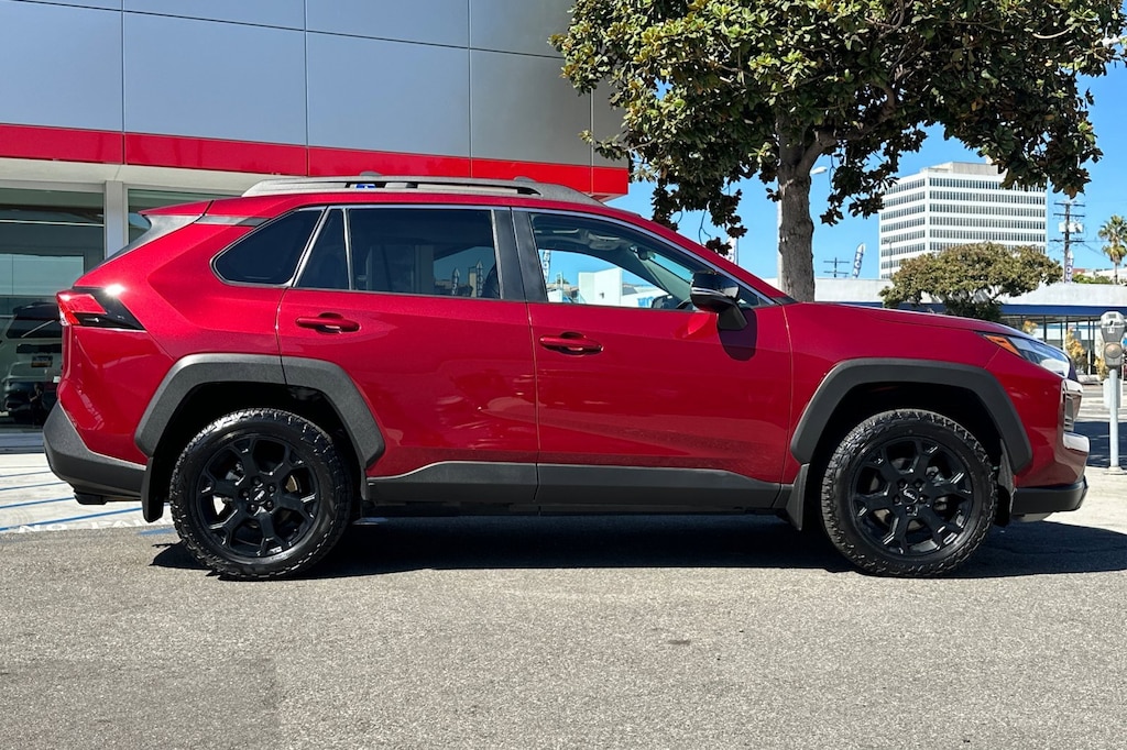 2022 Toyota RAV4 TRD photo 2