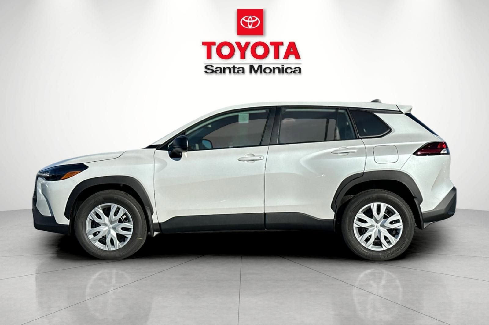 2026 Toyota Corolla Cross L photo 3