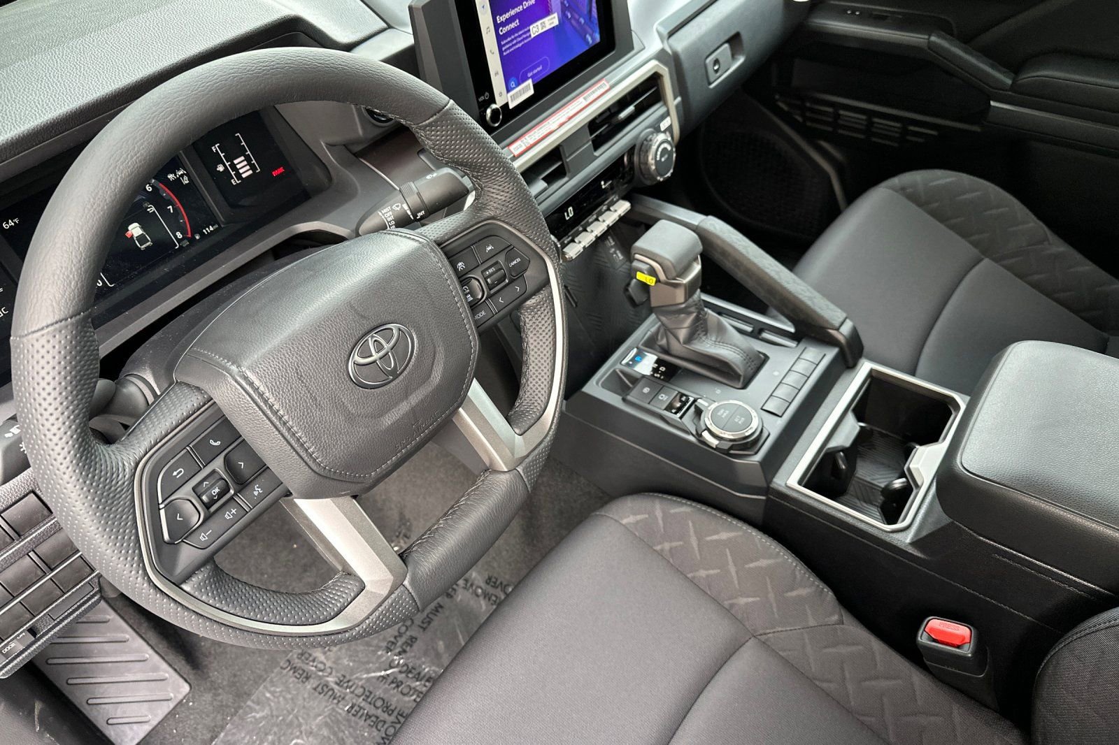 2025 Toyota Tacoma SR5 - Photo 9