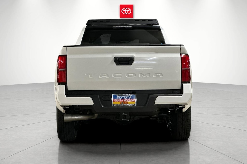 2025 Toyota Tacoma SR5 Double Cab photo 4