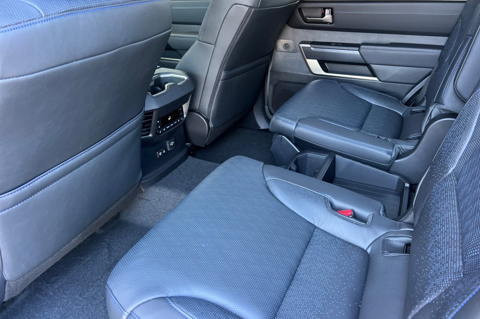 2026 Toyota Sequoia Platinum - Photo 13